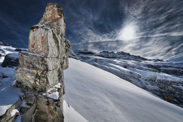 Photo Monolithe - Limited Edition - Finitions et cadres personnalisables - © Because Image