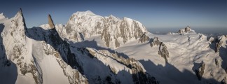 Photo Au coeur du massif du Mont-Blanc - Limited Edition - Finitions et cadres personnalisables - © Because Image Photo Au coeur du massif du Mont-Blanc - Limited Edition - Finitions et cadres personnalisables - © Because Image