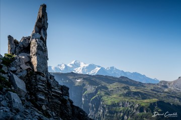Photo Vigie du Mont-Blanc - Open Edition - Finitions et cadres personnalisables - © Because Image