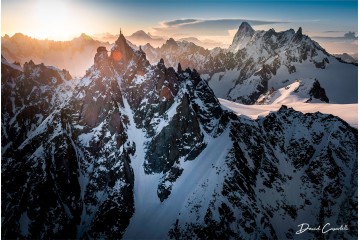 Photo Levant sur l'Aiguille du Midi - Open Edition - Finitions et cadres personnalisables - © Because Image