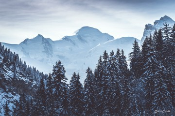 Photo Fenêtre sur le Mont-Blanc - Open Edition - Finitions et cadres personnalisables - © Because Image Photo Fenêtre sur le Mont-Blanc - Open Edition - Finitions et cadres personnalisables - © Because Image