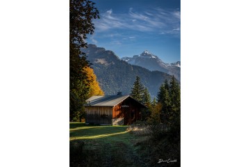 Chalet de montagne - Portrait - Open Edition - Finitions et cadres personnalisables - © Because Image Chalet de montagne - Portrait - Open Edition - Finitions et cadres personnalisables - © Because Image